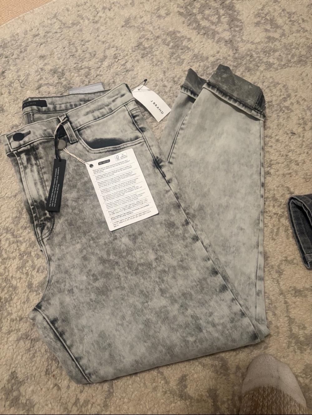 J Brand Gray Acid Wash Skinny Jeans nwt